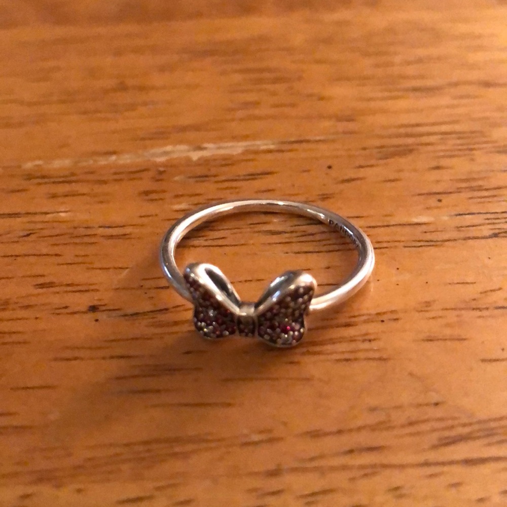 Minnie Mouse ring